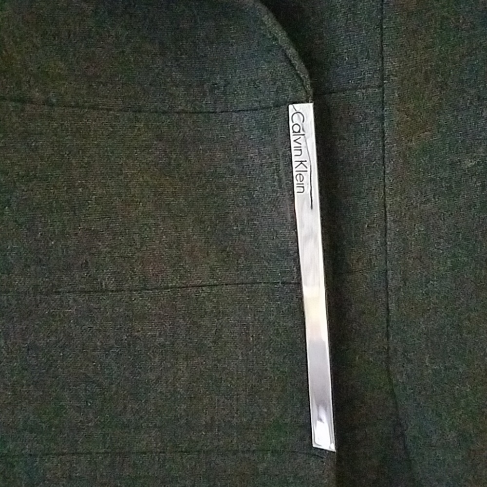 Dress - Picture 2 of 6